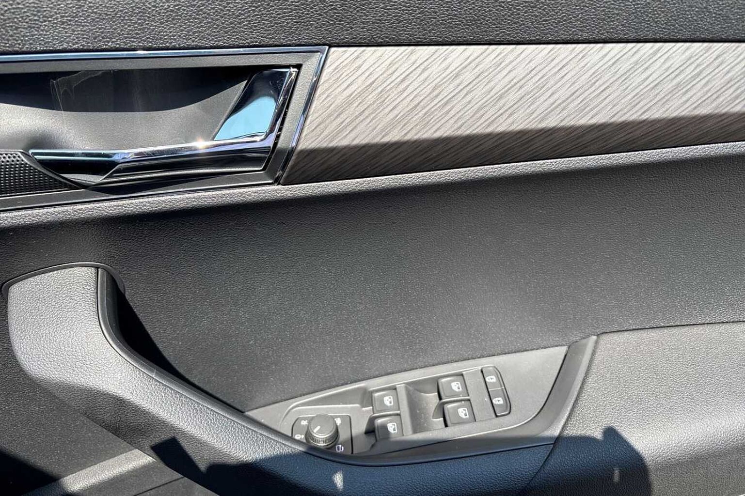 SKODA Karoq 1.5 TSI SE L Edition 5dr DSG