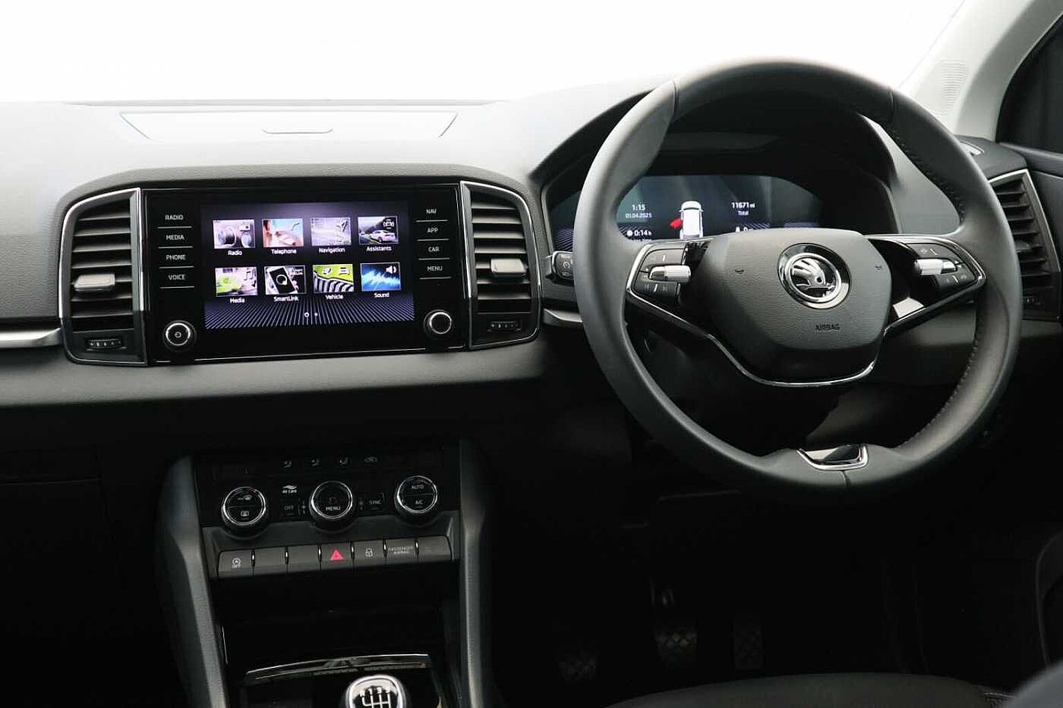 SKODA Karoq 1.5 TSI SE Drive 5dr