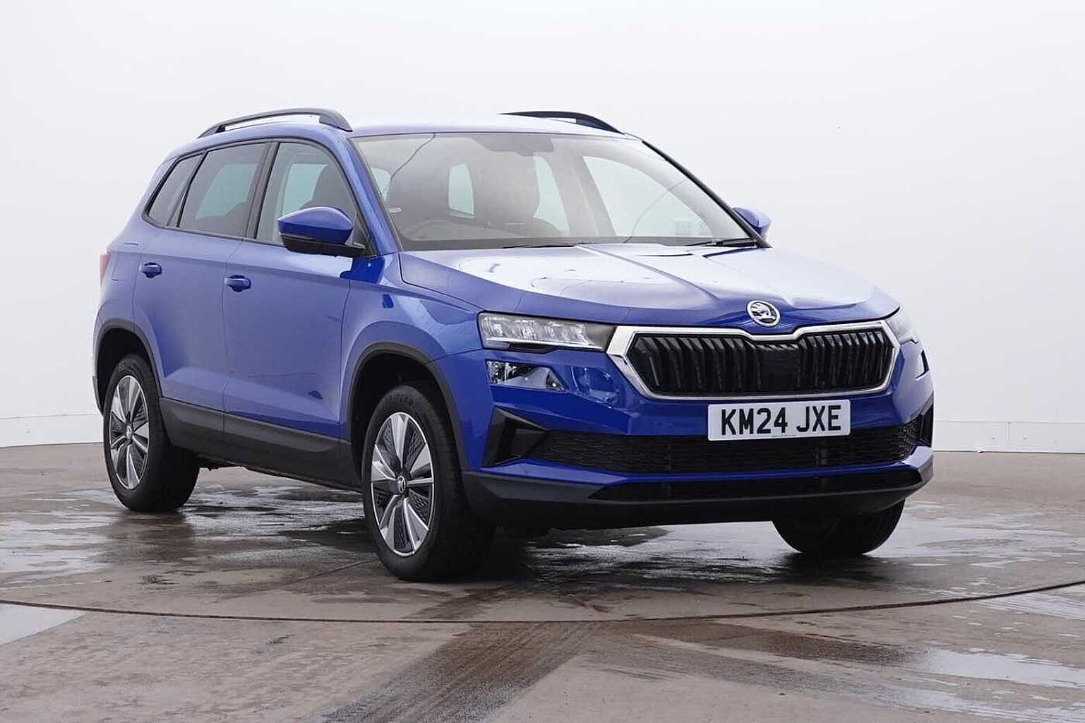 SKODA Karoq 1.5 TSI SE Drive 5dr
