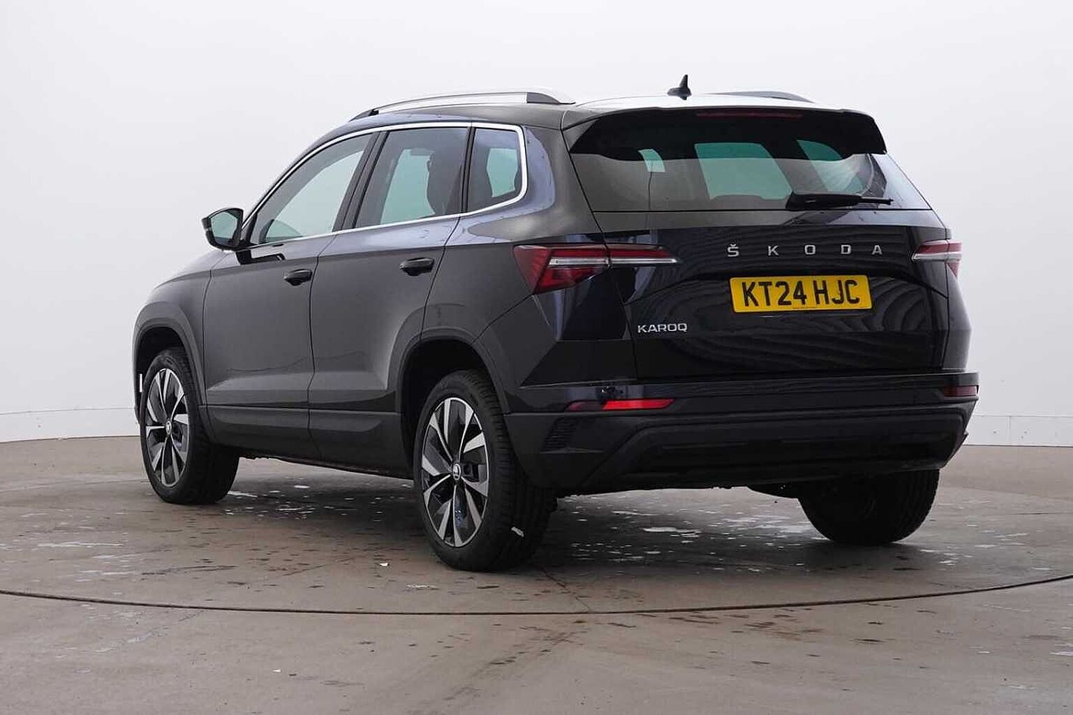 SKODA Karoq 1.0 TSI SE L 5dr