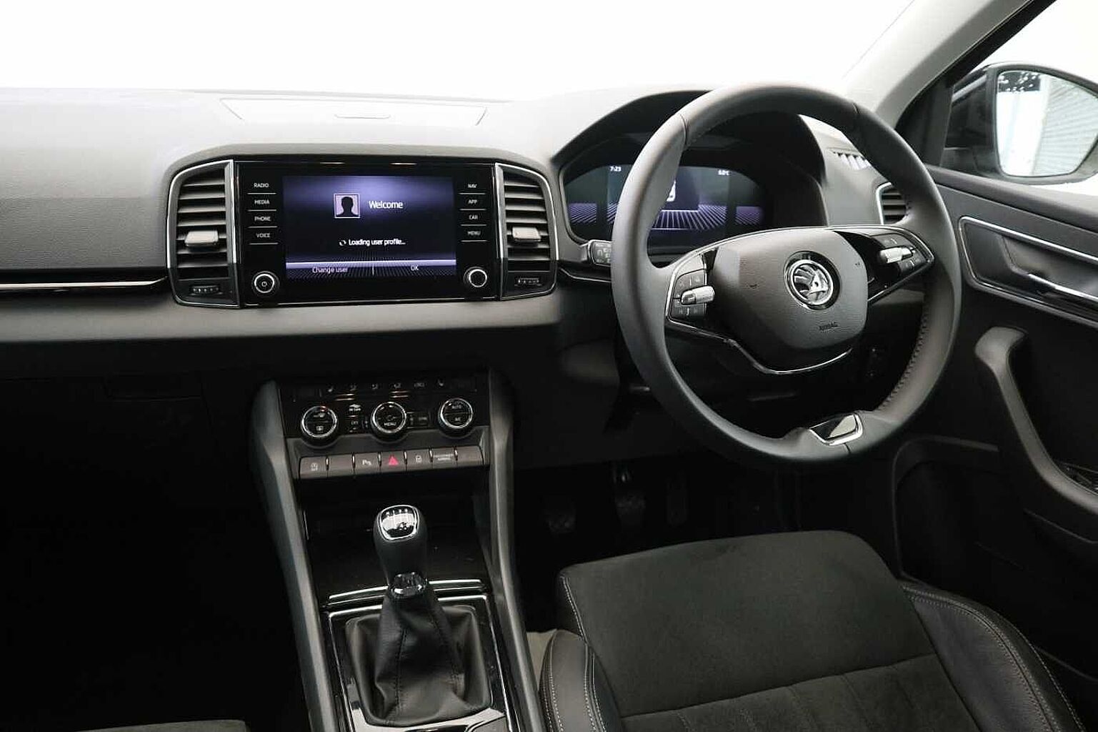 SKODA Karoq 1.0 TSI SE L 5dr