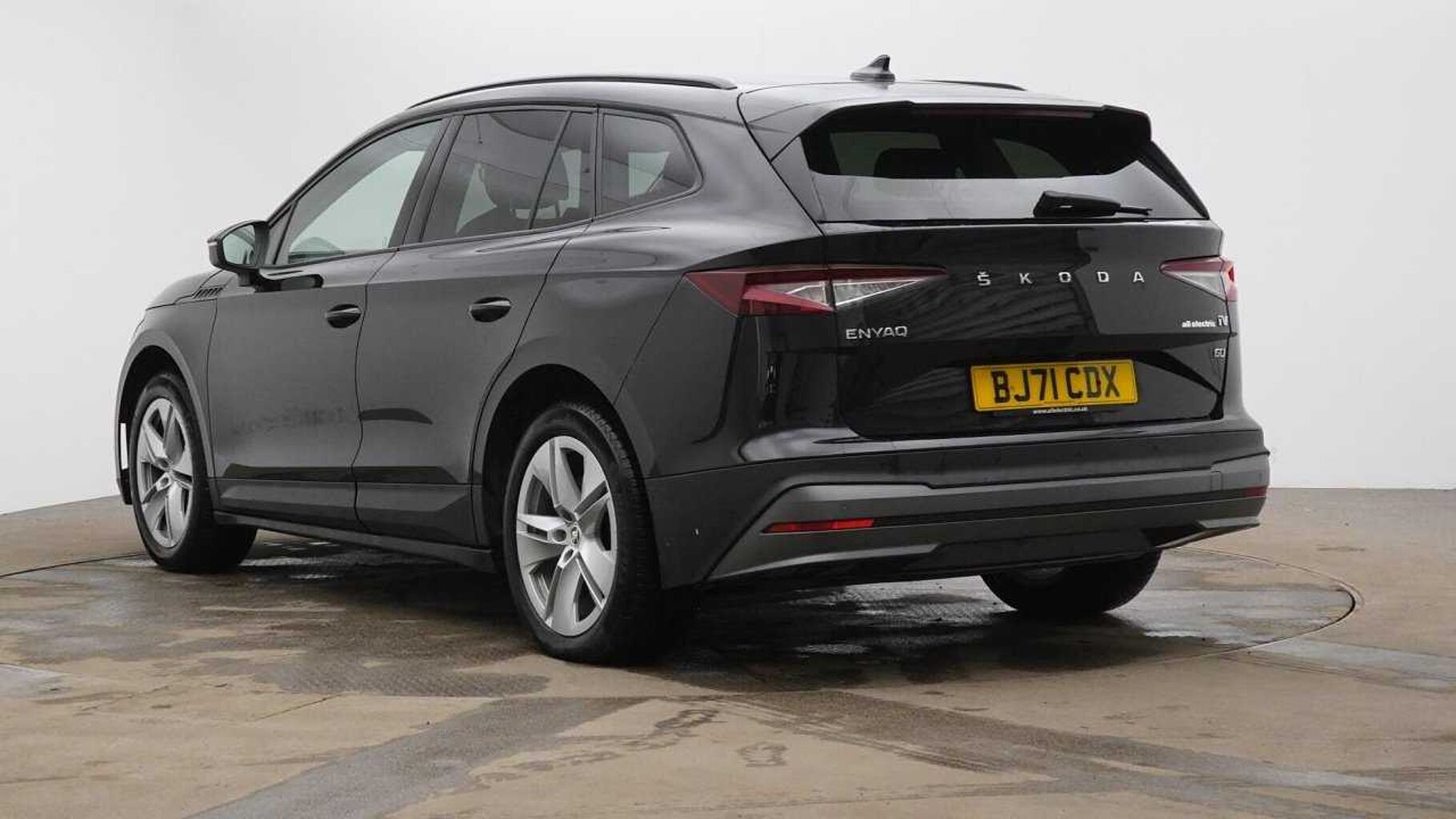 SKODA Enyaq iV E (179ps) 60 62 Kwh