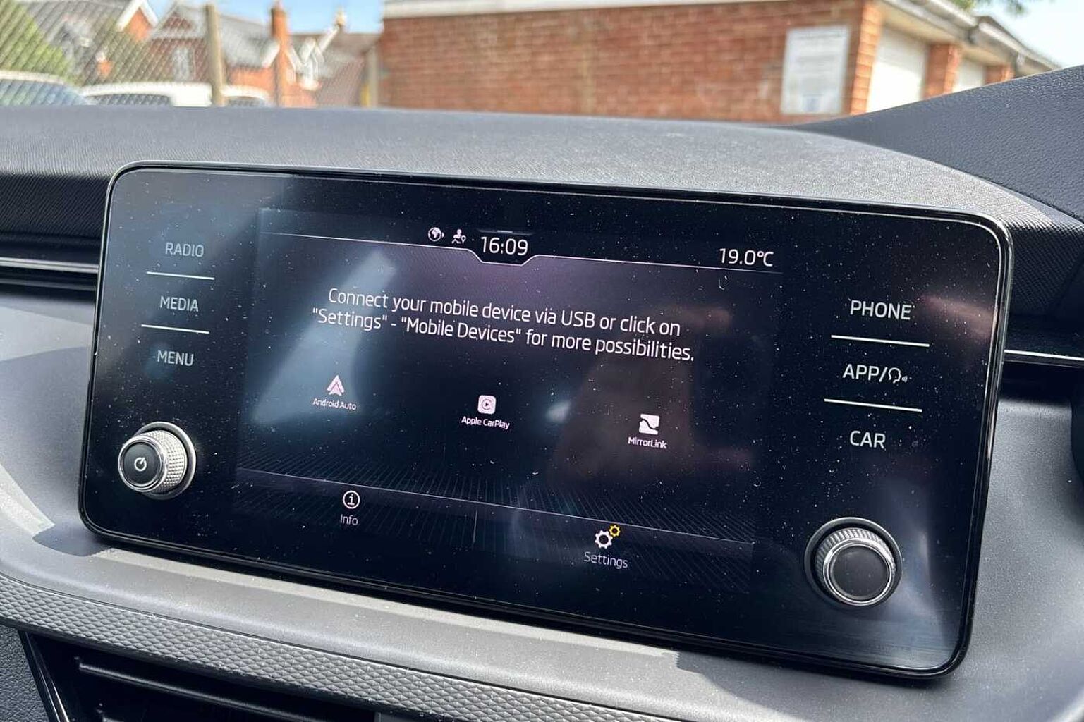 SKODA Kamiq 1.5 TSI (150ps) SE DSG SUV